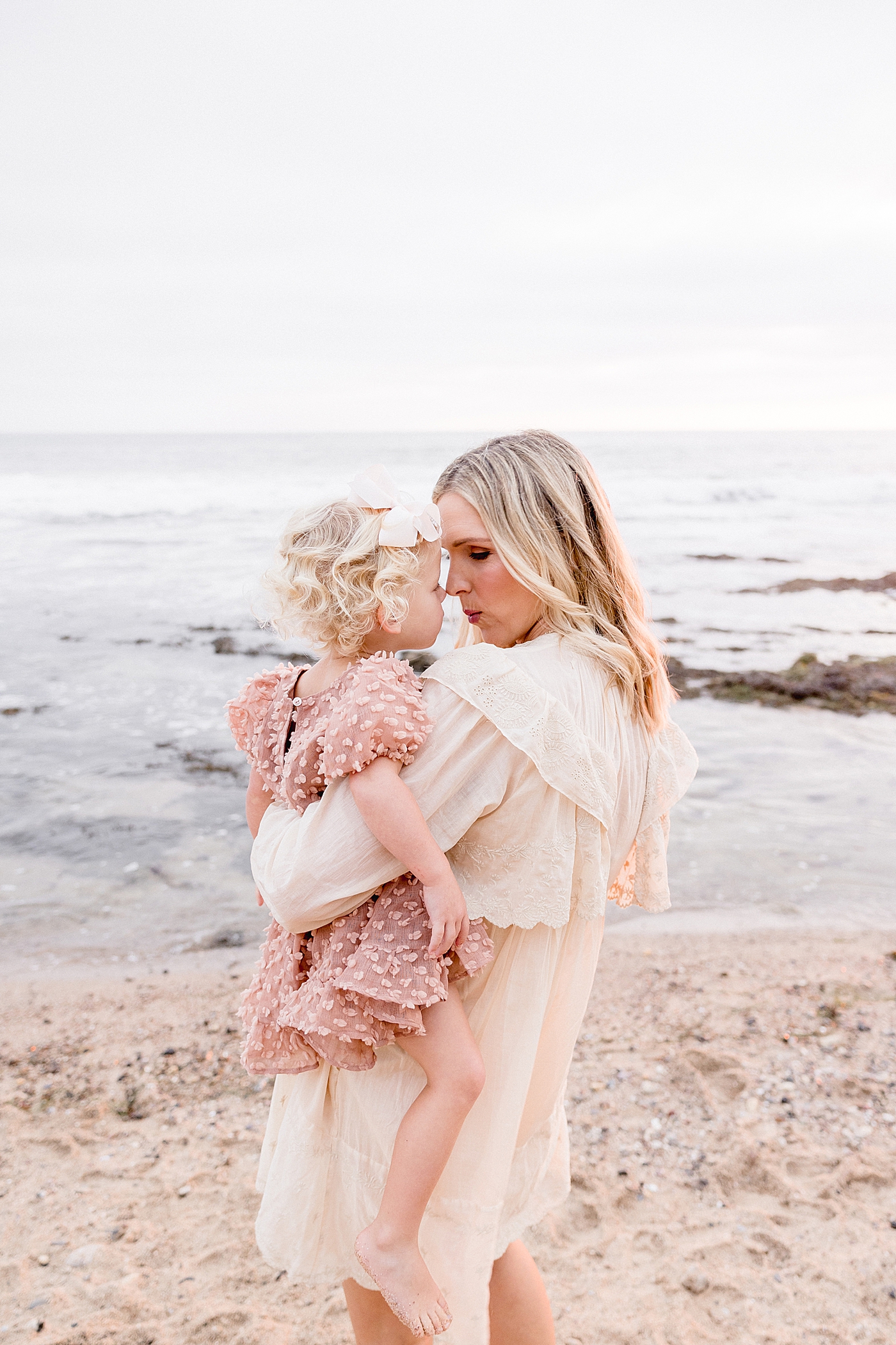 | Image by Newport Beach Family Photographer Halleigh Hill 