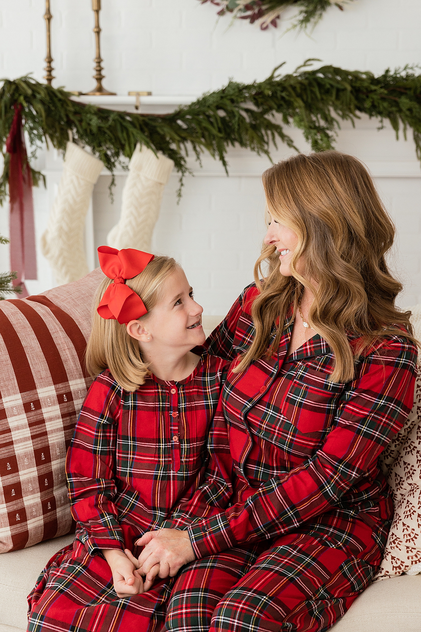 | Orange County Santa Session by Halleigh Hill 